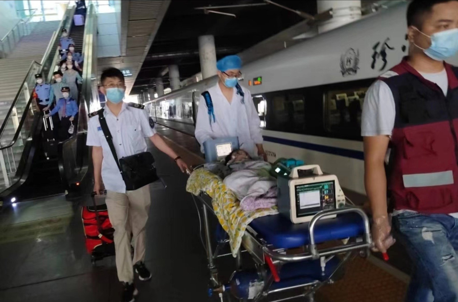 丹寨县高铁转运公司